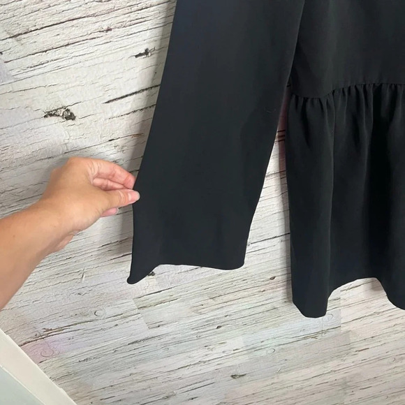 Elizabeth and James black dress size xs long sleeve - Picture 2 of 8
